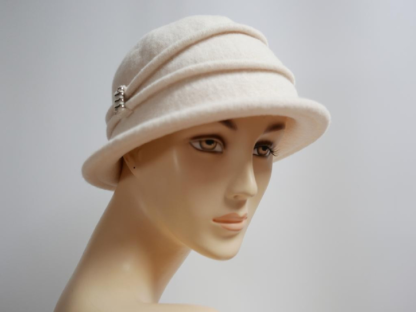 Kremowy kapelusz dzianina wełniana 55-58 cm