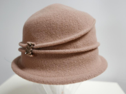 Beżowy kapelusz dzianina wełniana 55-58 cm