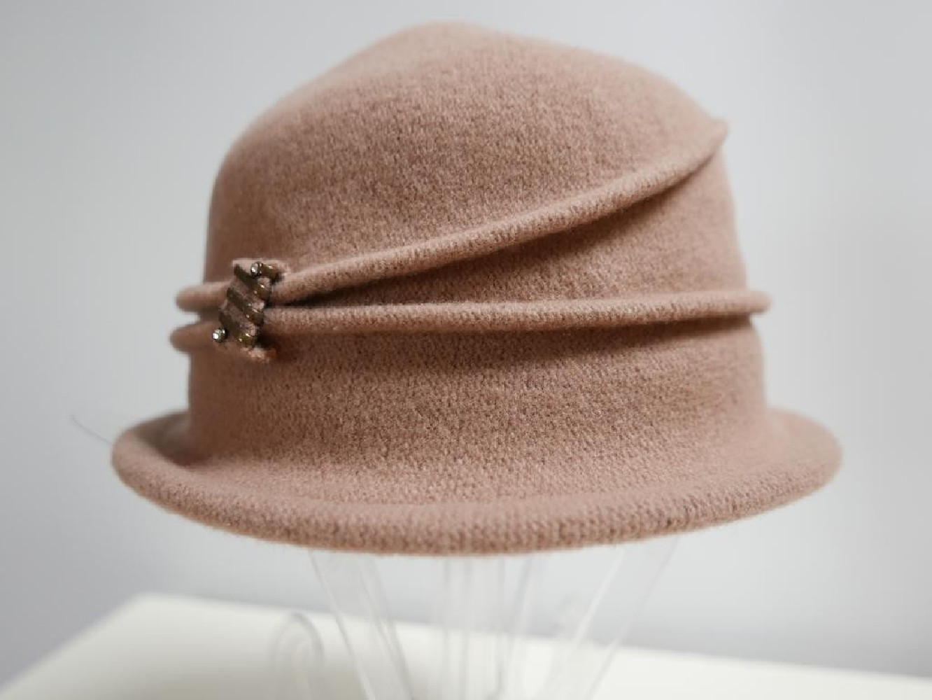 Beżowy kapelusz dzianina wełniana 55-58 cm