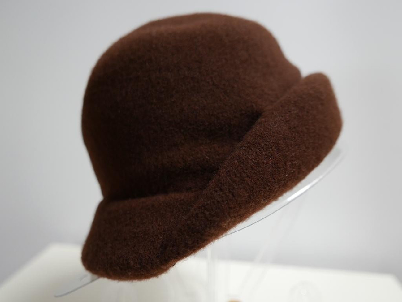 Brązowy kapelusz dzianina wełniana 55-57 cm