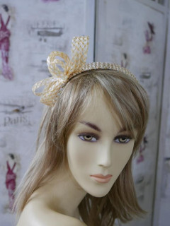 Marita bananowy słomkowy letni stroik na opasce