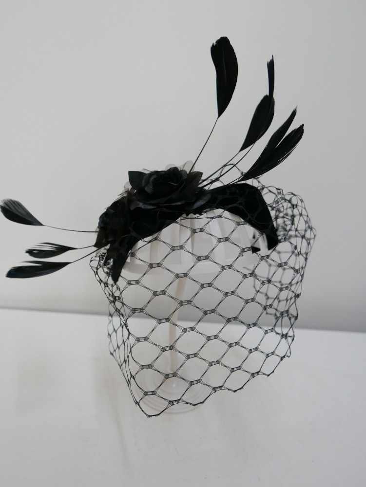 Czarny fascynator z woalką vintage | Zuwika Design