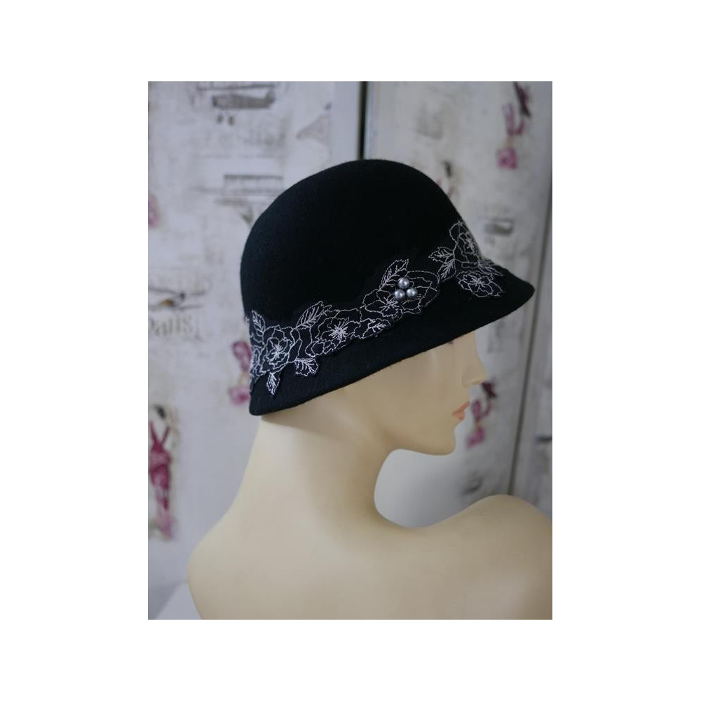 Edwina kapelusz klosz czarny 53-56 cm
