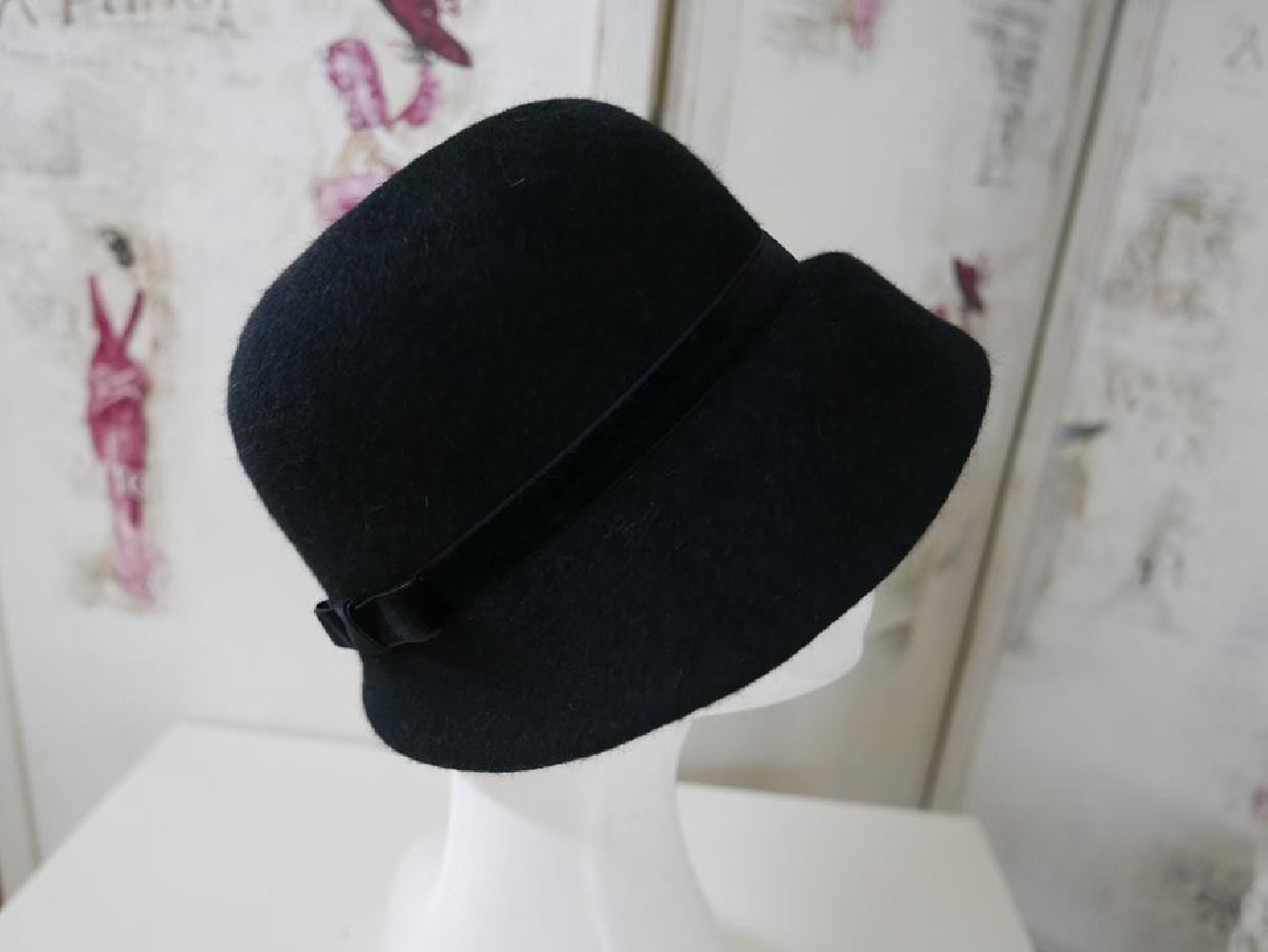 Milena  kapelusz klosz czarny 51-53 cm