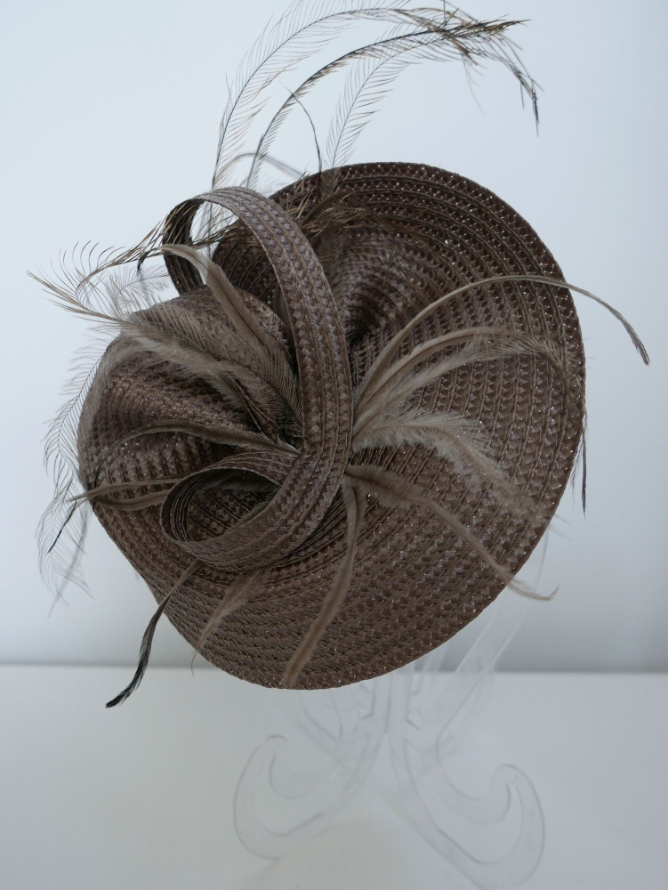 copy of copy of copy of copy of copy of copy of copy of copy of copy of Biało czarny fascynator z woalką na przepasce