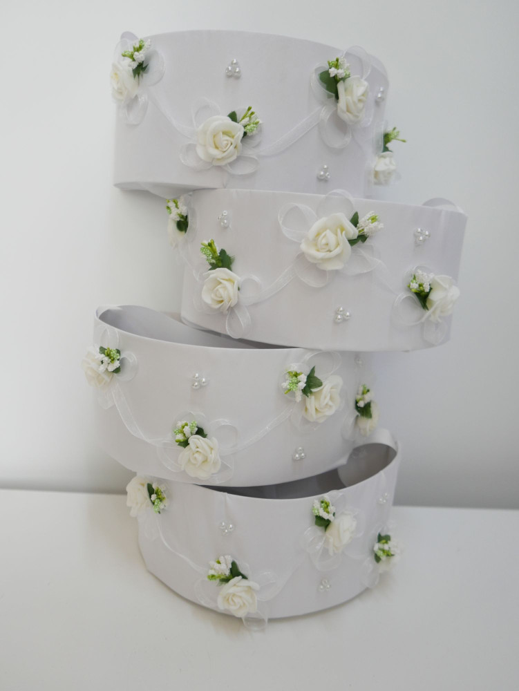 Śmietankowo zielony koszyczek do sypania kwiatów | Zuwika Design