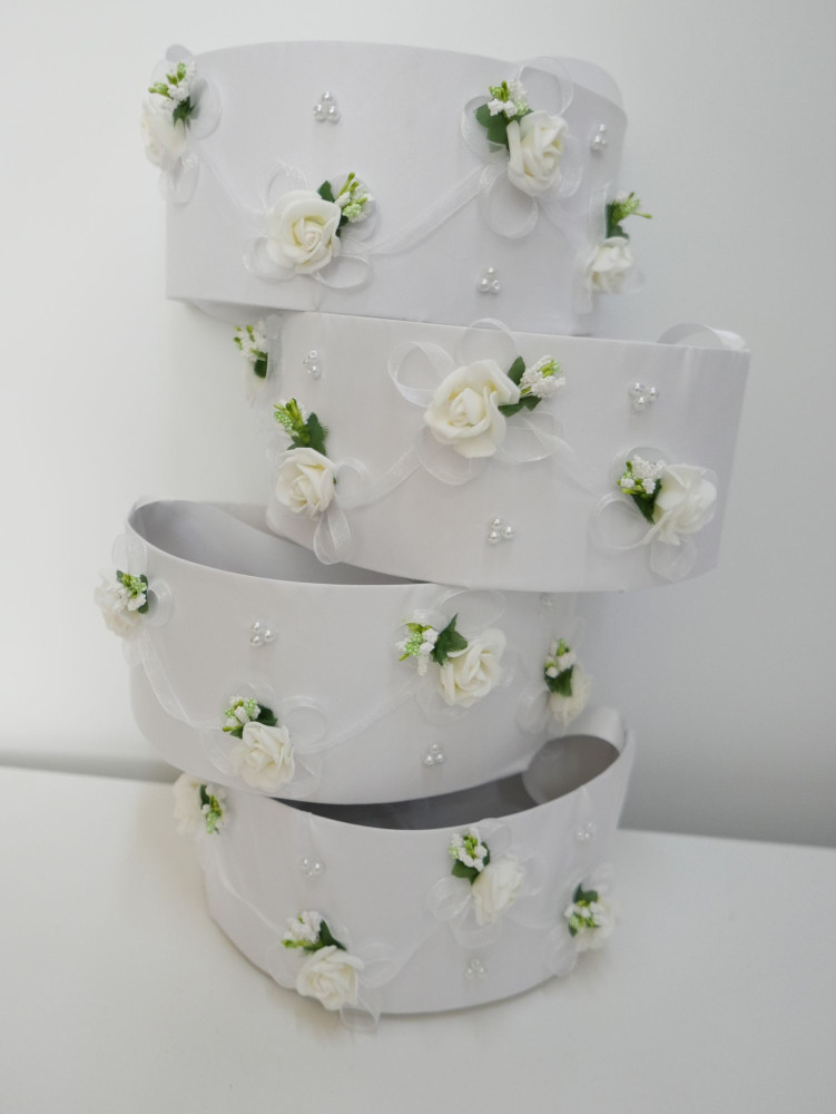 copy of copy of copy of Biało różowy koszyczek do sypania kwiatów