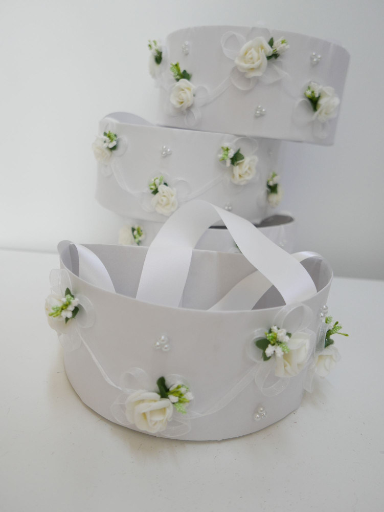 copy of copy of copy of Biało różowy koszyczek do sypania kwiatów