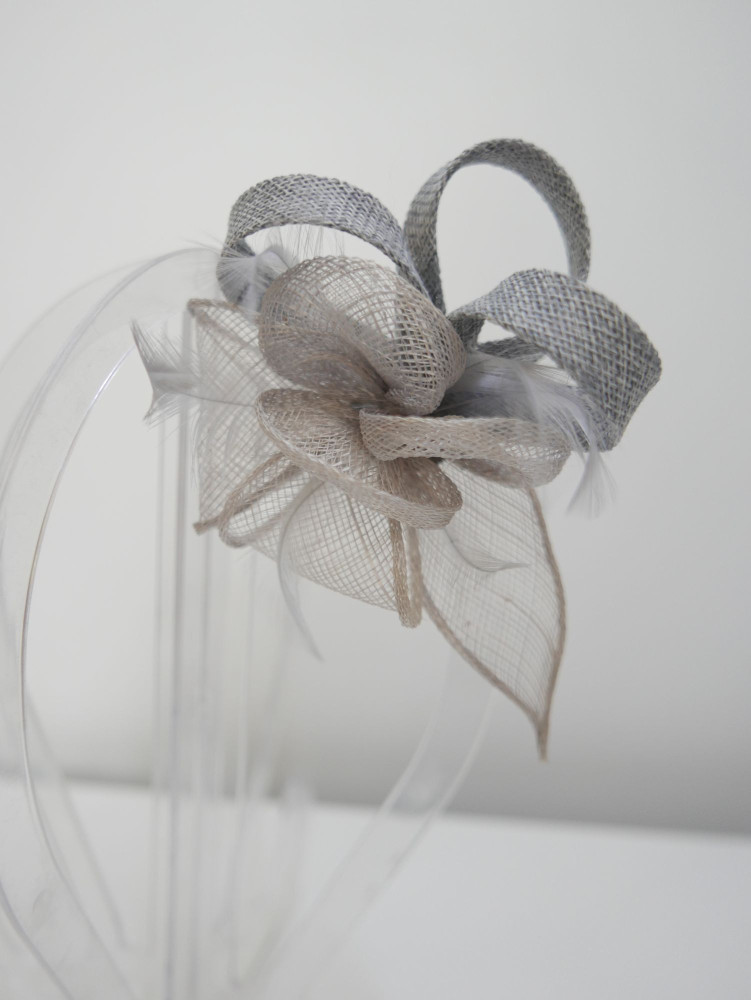 Szary stroik z sinamay do włosów, sukni, kapelusza | Zuwika Design