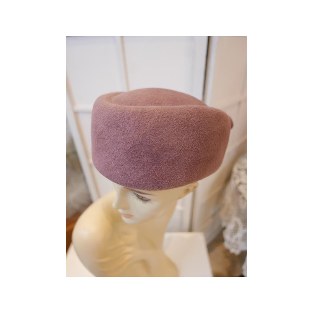 Olga wrzosowy róż toczek welurowy 53 -56 cm