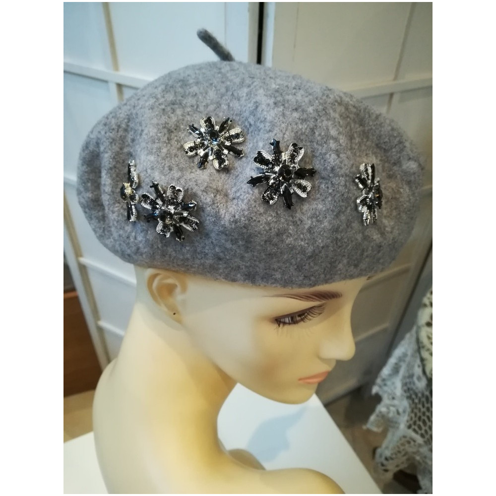 Szary melanż zdobiony beret dzianina wełna