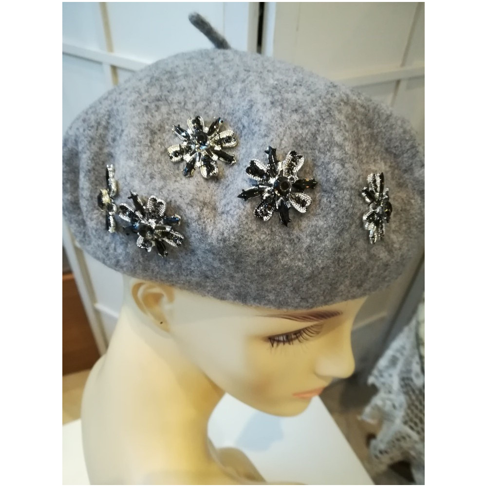 Szary melanż zdobiony beret dzianina wełna