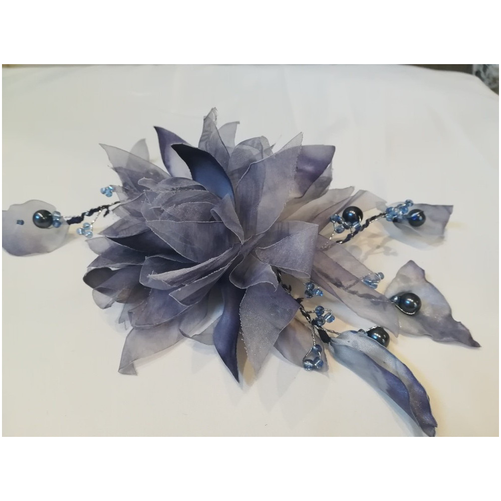 Szaro wrzosowe kwiaty do włosów sukni kapelusza