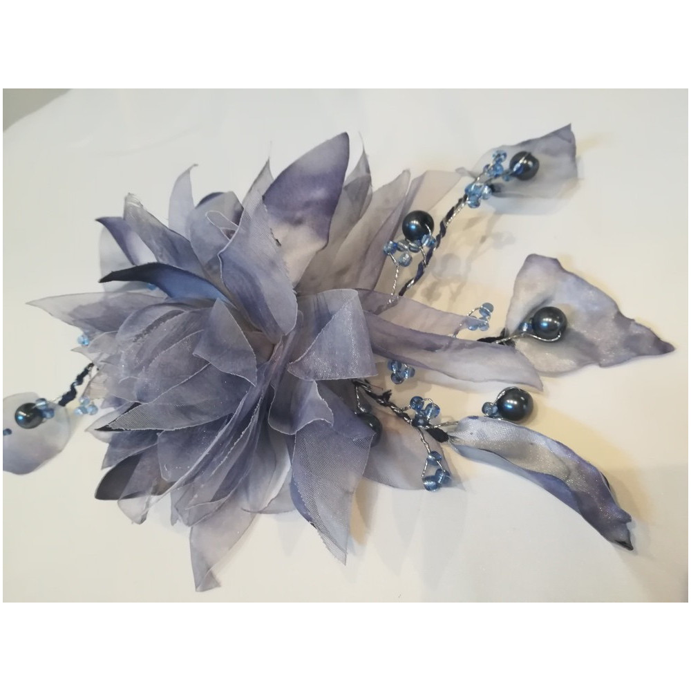 Szaro wrzosowe kwiaty do włosów sukni kapelusza