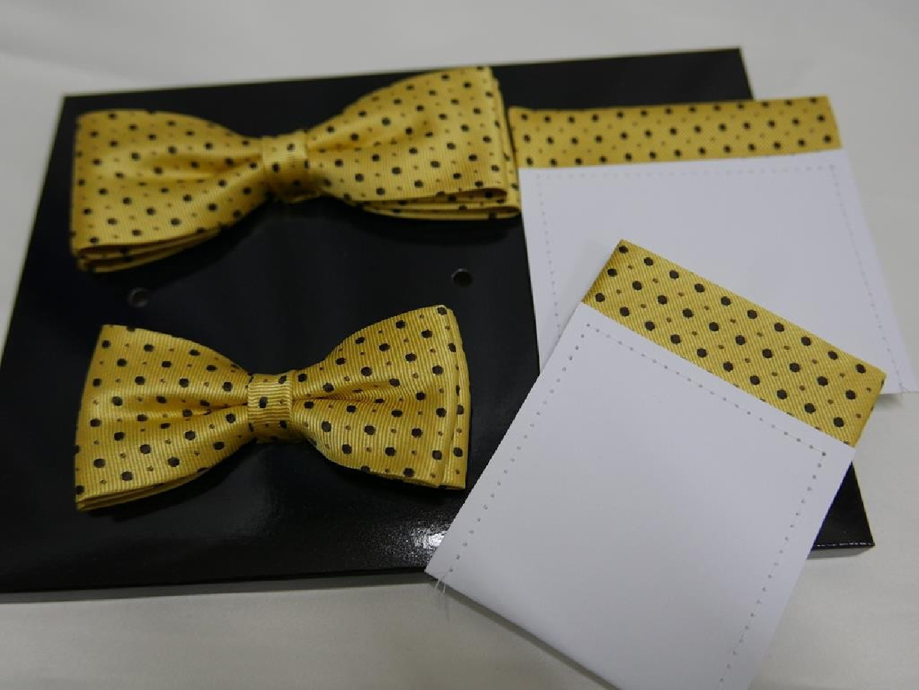 Zestaw ojciec i syn muchy z poszetkami