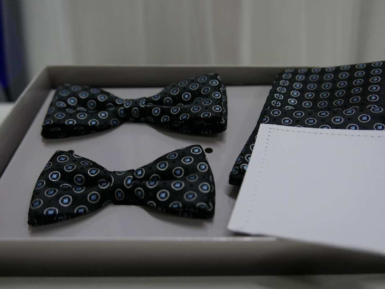 Zestaw ojciec i syn muchy z poszetkami