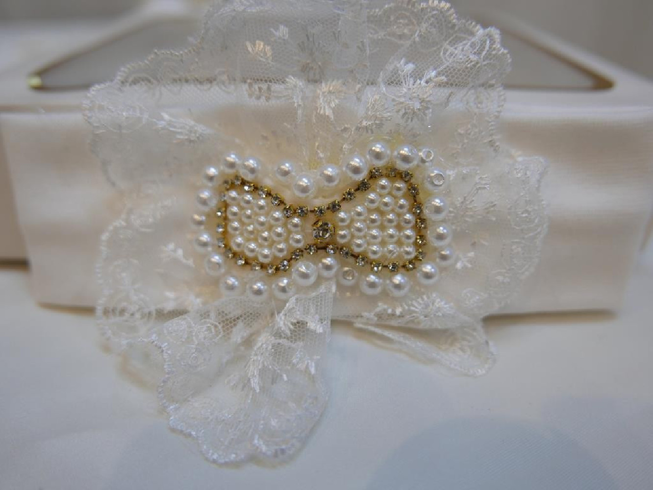 Zestaw 3 cz. Rajstopy, buciki, opaska 0-3 m