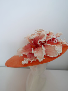 Pastelowy pomarańczowy kapelusz dysk z lnu hatinator | Zuwika Design