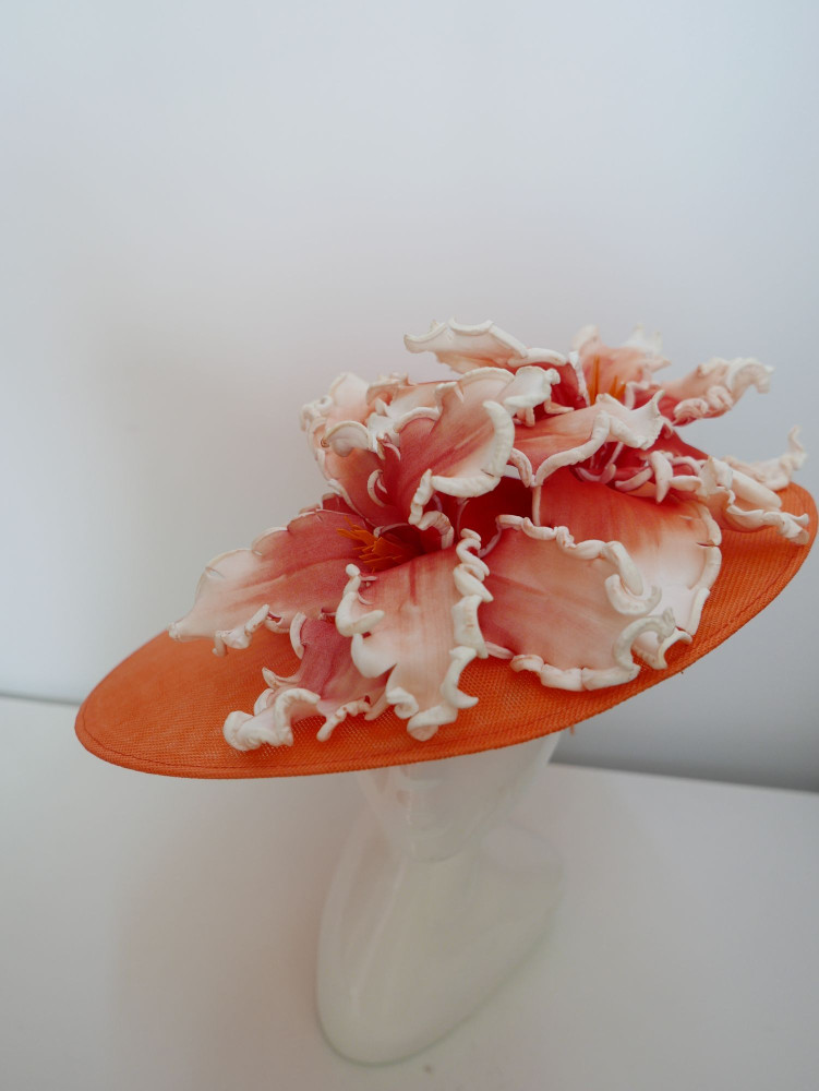 Pastelowy pomarańczowy kapelusz dysk z lnu hatinator | Zuwika Design